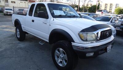 2002 Toyota Tacoma PreRunner V6   - Photo 2 - Van Nuys, CA 91405