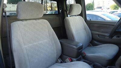 2002 Toyota Tacoma PreRunner V6   - Photo 12 - Van Nuys, CA 91405