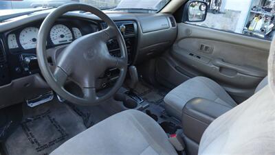 2002 Toyota Tacoma PreRunner V6   - Photo 14 - Van Nuys, CA 91405