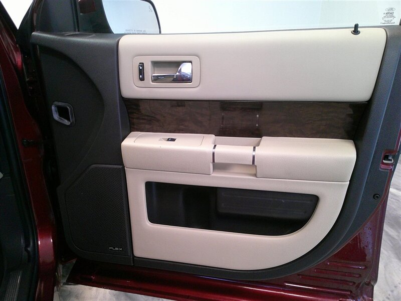 2016 Ford Flex Limited - Photo 41 - Spencerport, NY 14559