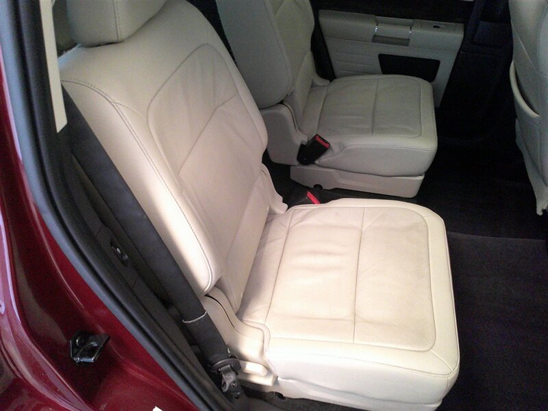 2016 Ford Flex Limited - Photo 31 - Spencerport, NY 14559