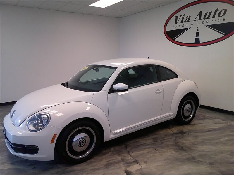 2012 Volkswagen Beetle-Classic 2.5L PZEV - Photo 4 - Spencerport, NY 14559