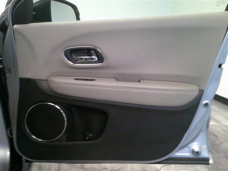 2017 Honda HR-V EX - Photo 26 - Spencerport, NY 14559