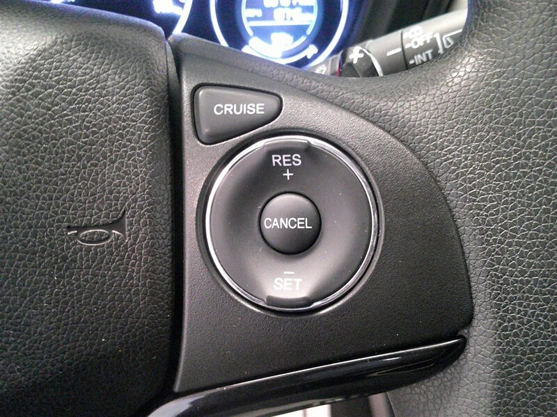 2017 Honda HR-V EX - Photo 8 - Spencerport, NY 14559