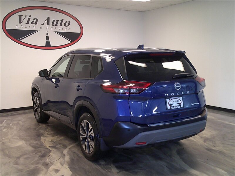 2022 Nissan Rogue SV - Photo 11 - Spencerport, NY 14559