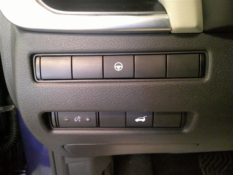 2022 Nissan Rogue SV - Photo 28 - Spencerport, NY 14559