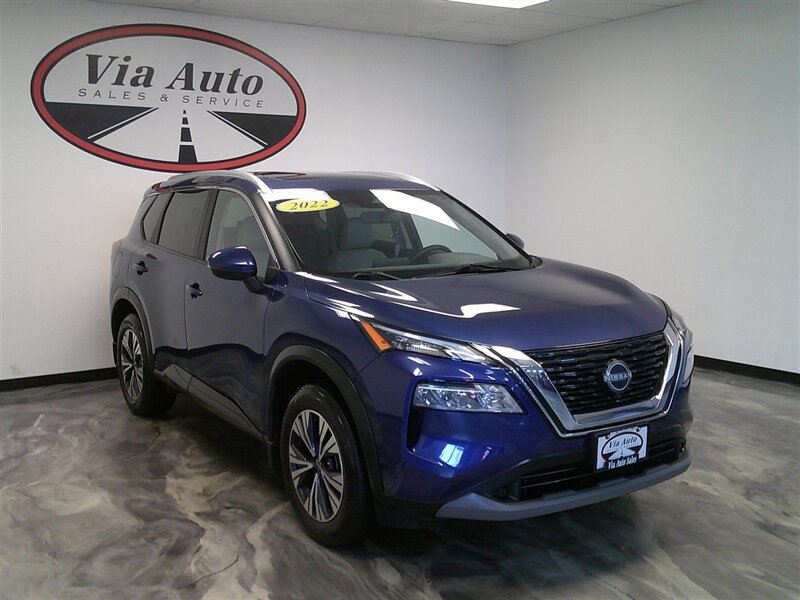 2022 Nissan Rogue SV   - Photo 1 - Spencerport, NY 14559