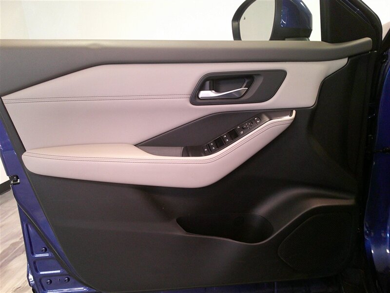 2022 Nissan Rogue SV - Photo 37 - Spencerport, NY 14559