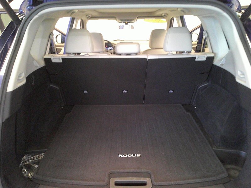 2022 Nissan Rogue SV - Photo 31 - Spencerport, NY 14559