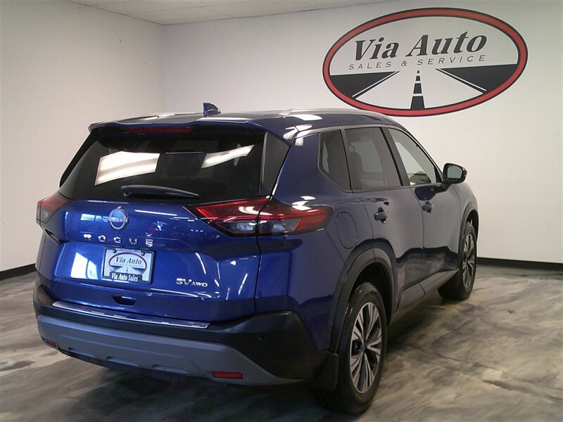 2022 Nissan Rogue SV - Photo 9 - Spencerport, NY 14559