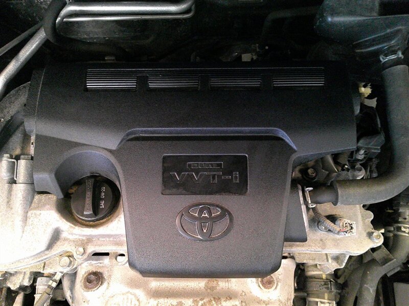 2017 Toyota RAV4 LE - Photo 3 - Spencerport, NY 14559