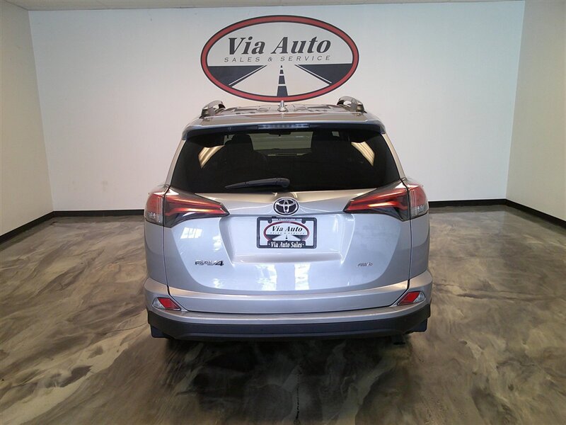 2017 Toyota RAV4 LE - Photo 10 - Spencerport, NY 14559