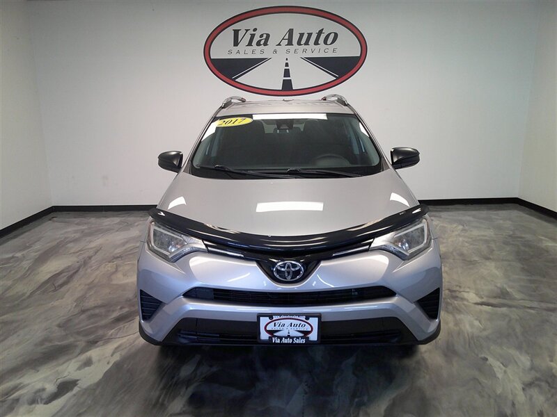 2017 Toyota RAV4 LE - Photo 5 - Spencerport, NY 14559