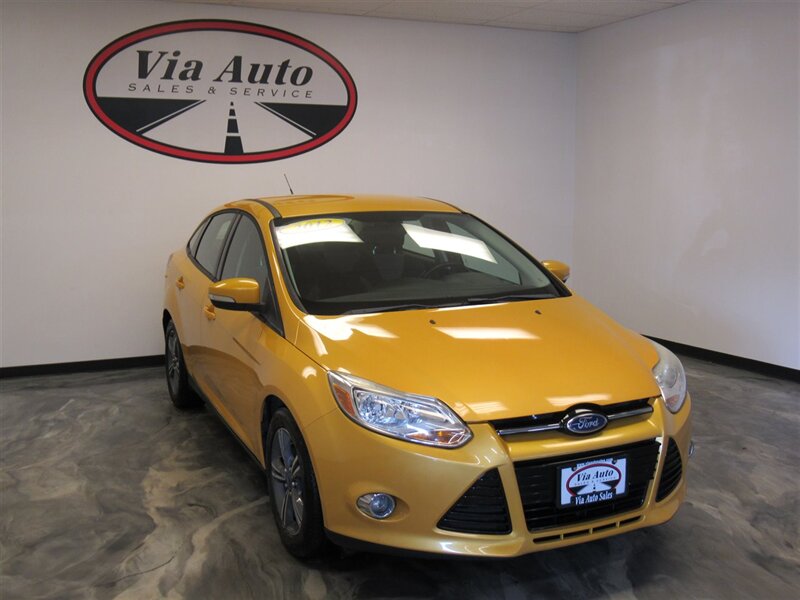 2012 Ford Focus SE   - Photo 1 - Spencerport, NY 14559
