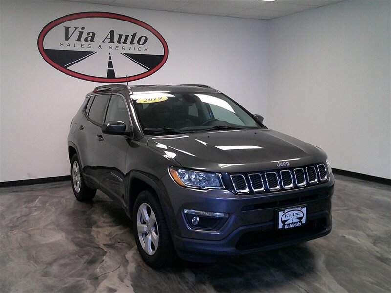 2019 Jeep Compass Latitude   - Photo 1 - Spencerport, NY 14559
