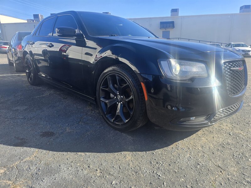 2021 Chrysler 300 Series S V6  