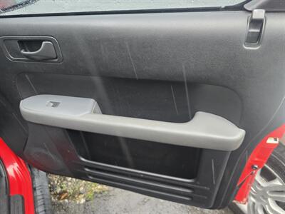 2006 Honda Element LX   - Photo 9 - Columbia, SC 29210