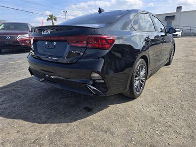 2023 Kia Forte GT-Line   - Photo 5 - Columbia, SC 29210