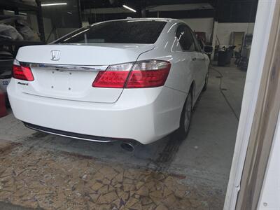 2015 Honda Accord EX-L - Photo 8 - Columbia, SC 29210