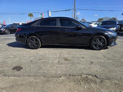 2022 Hyundai ELANTRA SEL - Photo 3 - Columbia, SC 29210
