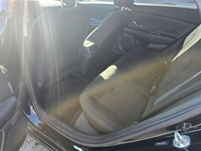 2022 Hyundai ELANTRA SEL - Photo 10 - Columbia, SC 29210