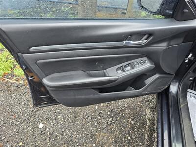 2021 Nissan Altima 2.5 SV - Photo 9 - Columbia, SC 29210