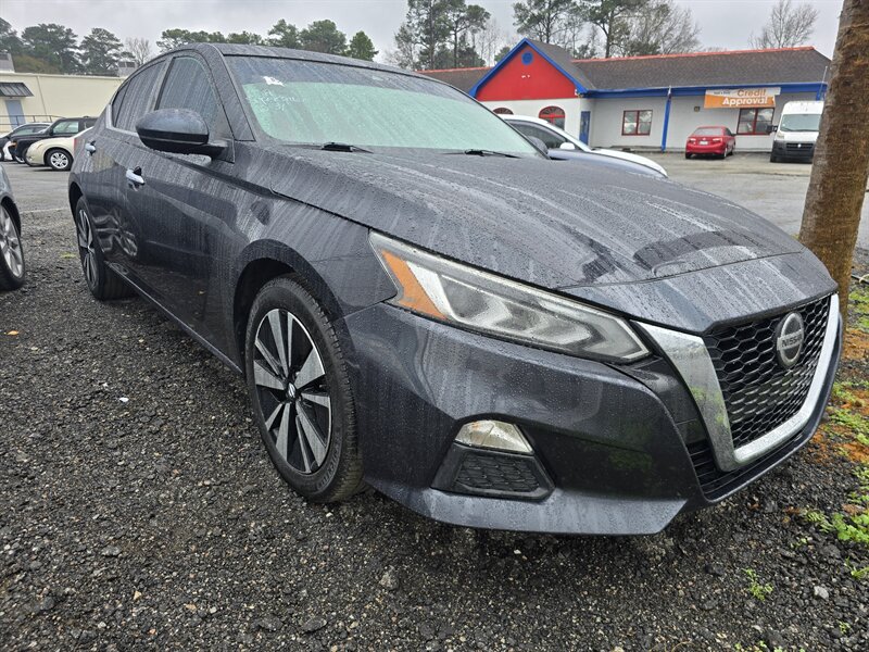 2021 Nissan Altima 2.5 SV  