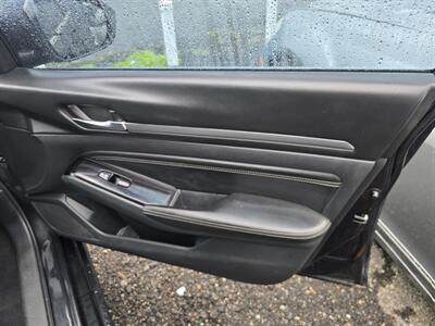 2021 Nissan Altima 2.5 SV - Photo 13 - Columbia, SC 29210