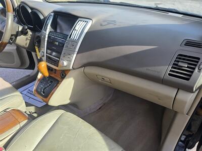 2004 Lexus RX 330   - Photo 18 - Columbia, SC 29210