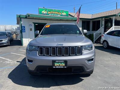 2017 Jeep Grand Cherokee Laredo 75th Annivers   - Photo 3 - Visalia, CA 93292