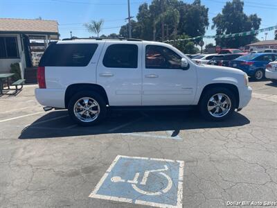 2011 GMC Yukon SLT   - Photo 8 - Visalia, CA 93292