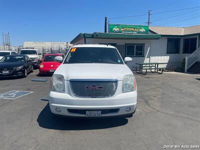 2011 GMC Yukon SLT   - Photo 2 - Visalia, CA 93292