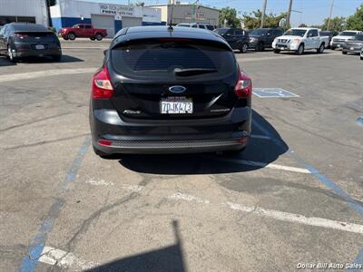 2014 Ford Focus Titanium   - Photo 6 - Visalia, CA 93292