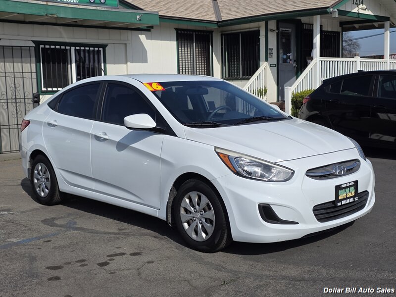 2016 Hyundai ACCENT SE   - Photo 1 - Visalia, CA 93292