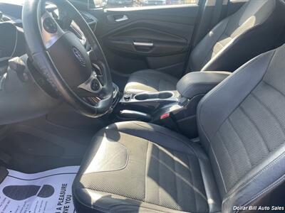 2013 Ford Escape Titanium   - Photo 10 - Visalia, CA 93292