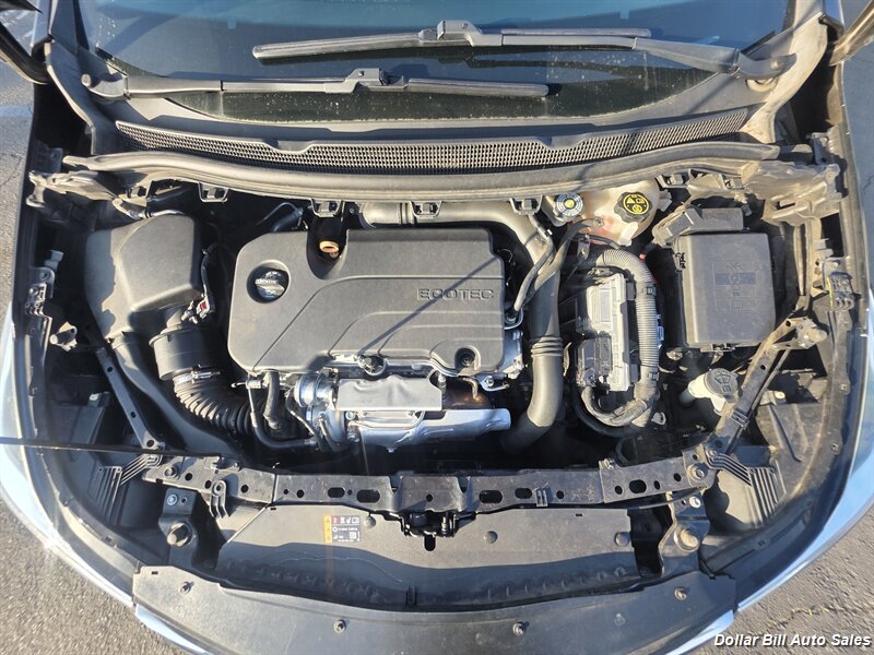 2019 Chevrolet Cruze LS - Photo 9 - Visalia, CA 93292