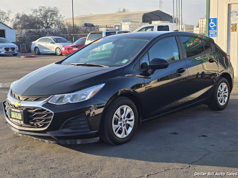 2019 Chevrolet Cruze LS - Photo 3 - Visalia, CA 93292