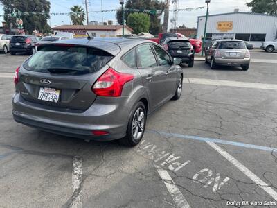 2014 Ford Focus SE   - Photo 7 - Visalia, CA 93292