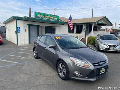 2014 Ford Focus SE   - Photo 1 - Visalia, CA 93292