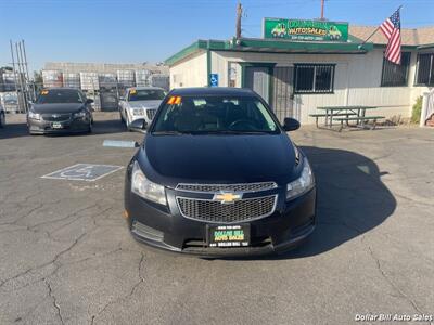 2011 Chevrolet Cruze LTZ   - Photo 2 - Visalia, CA 93292