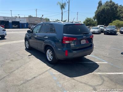 2014 Kia Sorento LX   - Photo 5 - Visalia, CA 93292