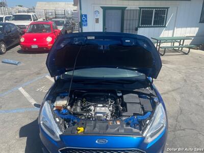 2018 Ford Focus SE   - Photo 9 - Visalia, CA 93292