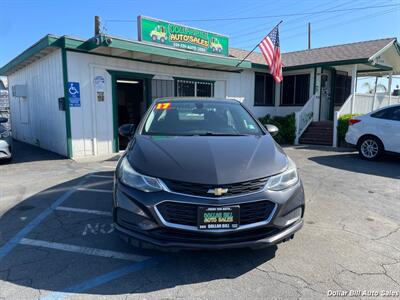 2017 Chevrolet Cruze LT Auto   - Photo 2 - Visalia, CA 93292