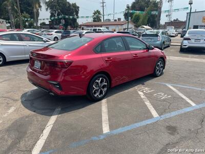 2019 Kia Forte LXS   - Photo 7 - Visalia, CA 93292