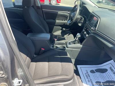 2020 Hyundai ELANTRA SEL   - Photo 14 - Visalia, CA 93292