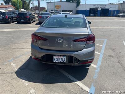 2020 Hyundai ELANTRA SEL   - Photo 6 - Visalia, CA 93292