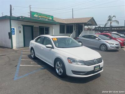 2012 Volkswagen Passat SE PZEV   - Photo 1 - Visalia, CA 93292