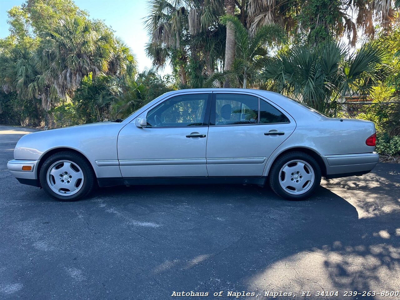 1996 Mercedes-Benz E 320   - Photo 5 - Naples, FL 34104