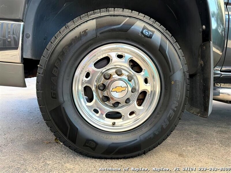 2004 Chevrolet Silverado 2500 Work Truck 4dr Extended Cab Work Truck   - Photo 20 - Naples, FL 34104