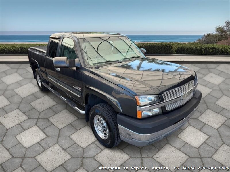 2004 Chevrolet Silverado 2500 Work Truck 4dr Extended Cab Work Truck   - Photo 2 - Naples, FL 34104